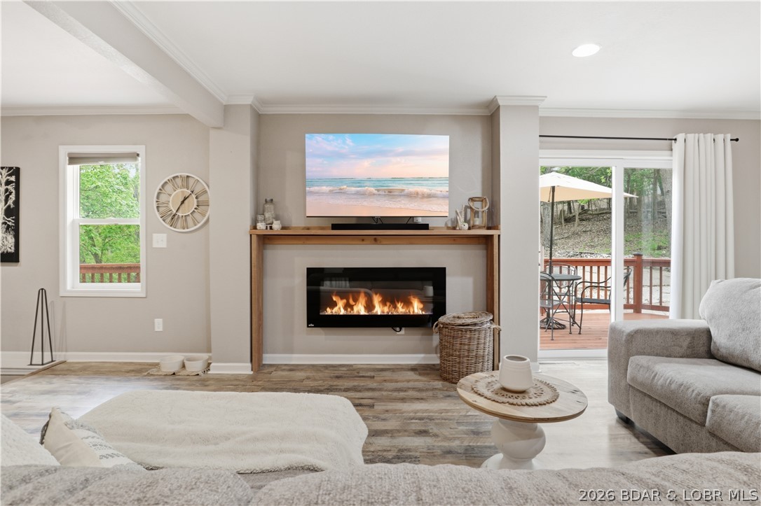 718 West Kays Point Road Lake Ozark, MO 65049 - Photo 8 of 44 Electric fireplace