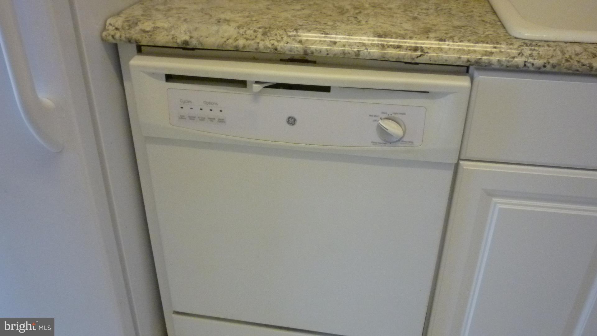 1111 University Boulevard West, Unit 1406A Silver Spring, MD 20902 - Photo 16 of 41 Updated Dishwasher