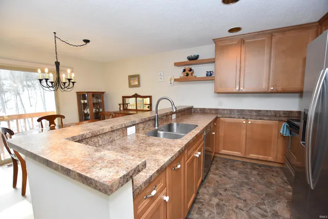 $229,000 | 9441 South Pointe Lasalles Drive, Bloomington, IN 47401