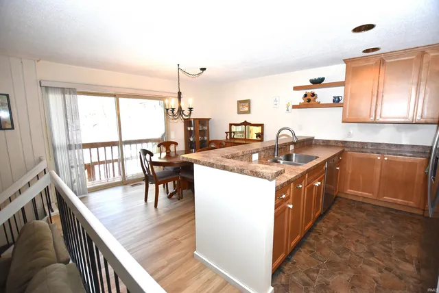 $229,000 | 9441 South Pointe Lasalles Drive, Bloomington, IN 47401