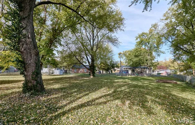 $1,450 | 29 Mary Ann Court, Florissant, MO 63031