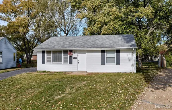 $1,400 | 29 Mary Ann Court, Florissant, MO 63031