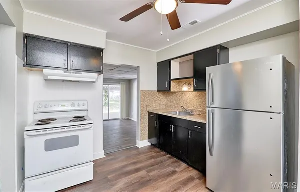 $1,400 | 29 Mary Ann Court, Florissant, MO 63031