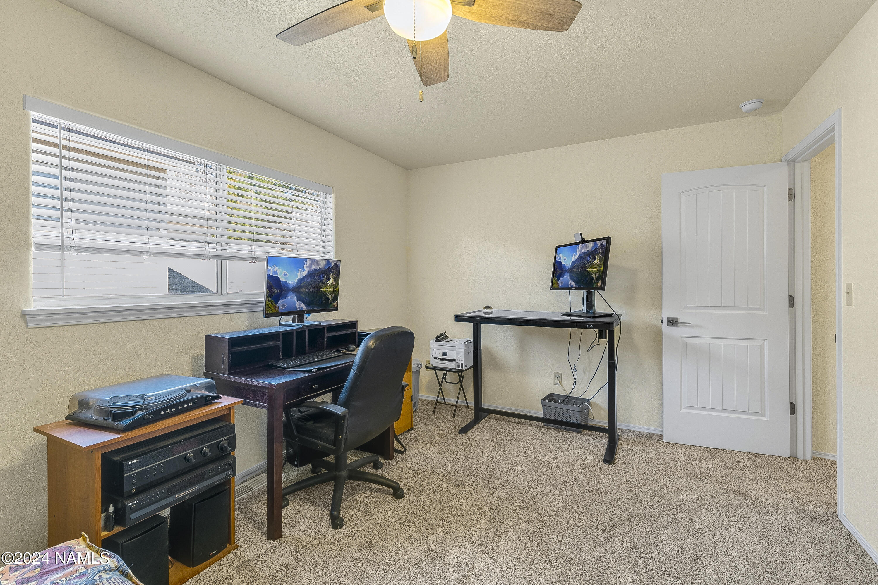 3216 Kyle Loop Flagstaff, AZ 86004 - Photo 18 of 25 3216-kyle-loop-flagstaff-az-usa-005