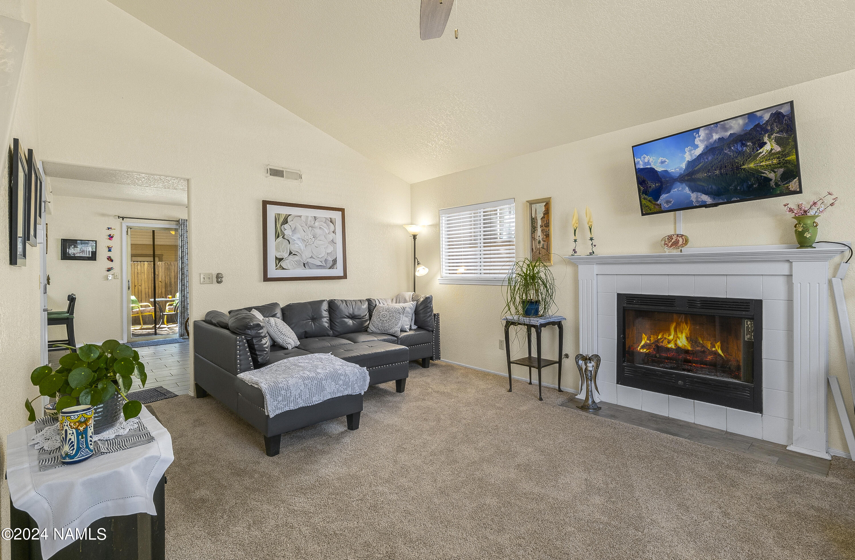 3216 Kyle Loop Flagstaff, AZ 86004 - Photo 8 of 25 3216-kyle-loop-flagstaff-az-usa-016