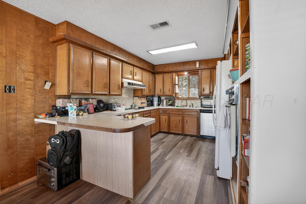 693 County Road 24 Muleshoe, TX 79347 - Photo 16 of 98 Kitchen