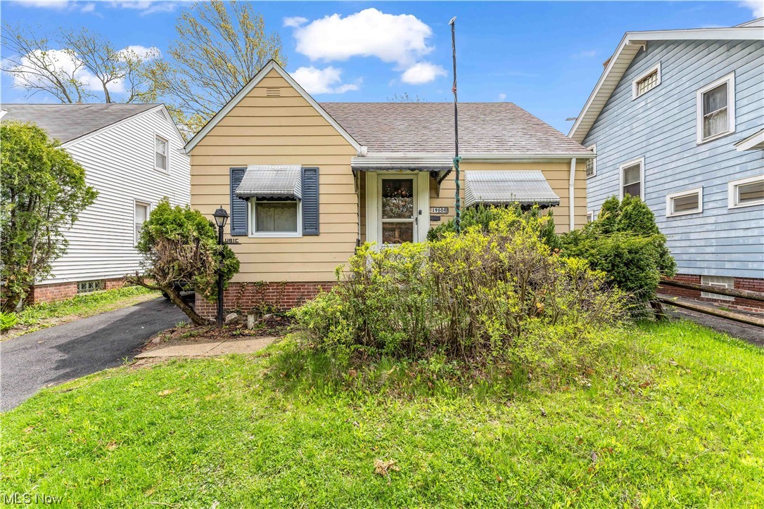 19604 Tiverton Road Cleveland, OH 44110 - Photo 1 of 26