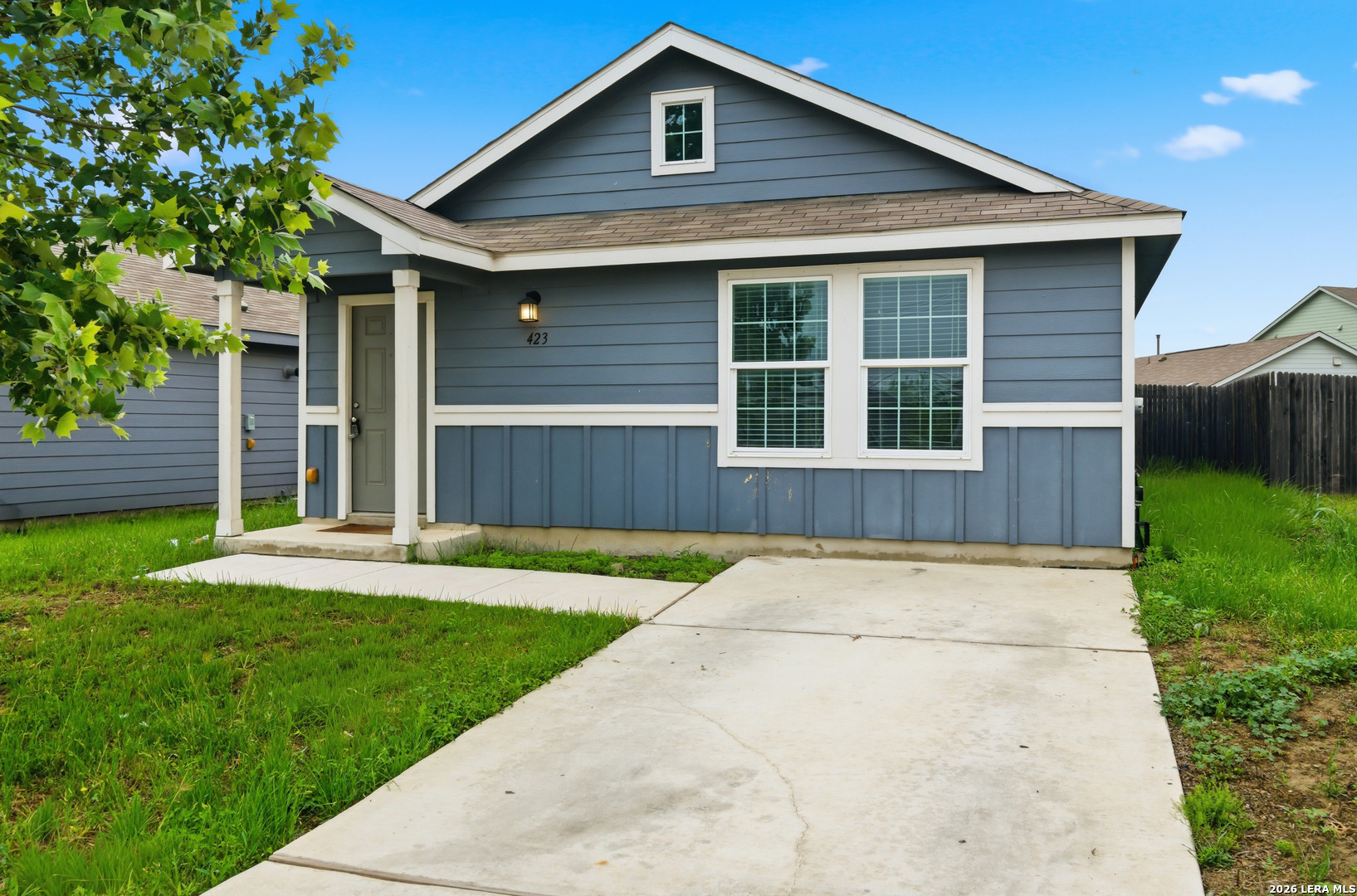 423 Ambush Ridge San Antonio, TX 78220 - Photo 2 of 19