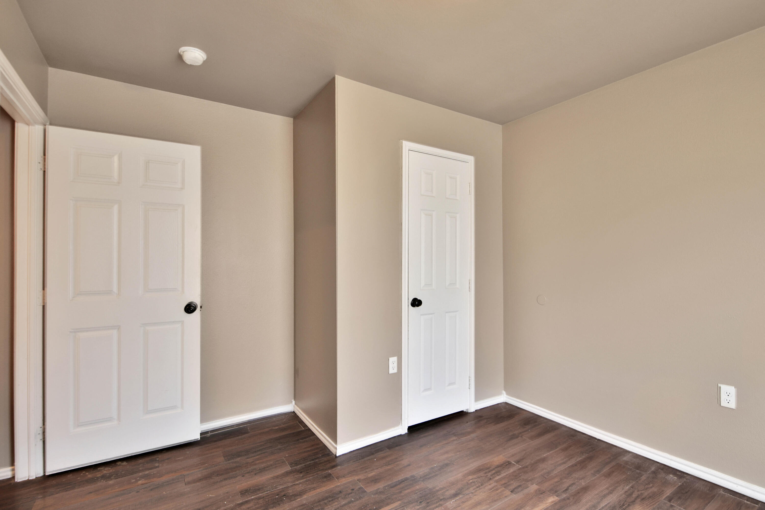 211 36th Street Lubbock, TX 79404 - Photo 10 of 19 IMG_3438
