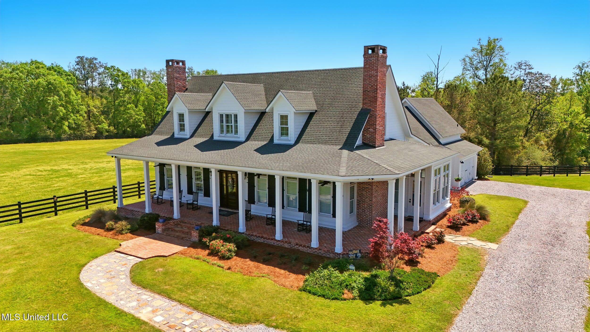 110 Tyner Branch Road Wiggins, MS 39577 - Photo 4 of 83 3_front right 2