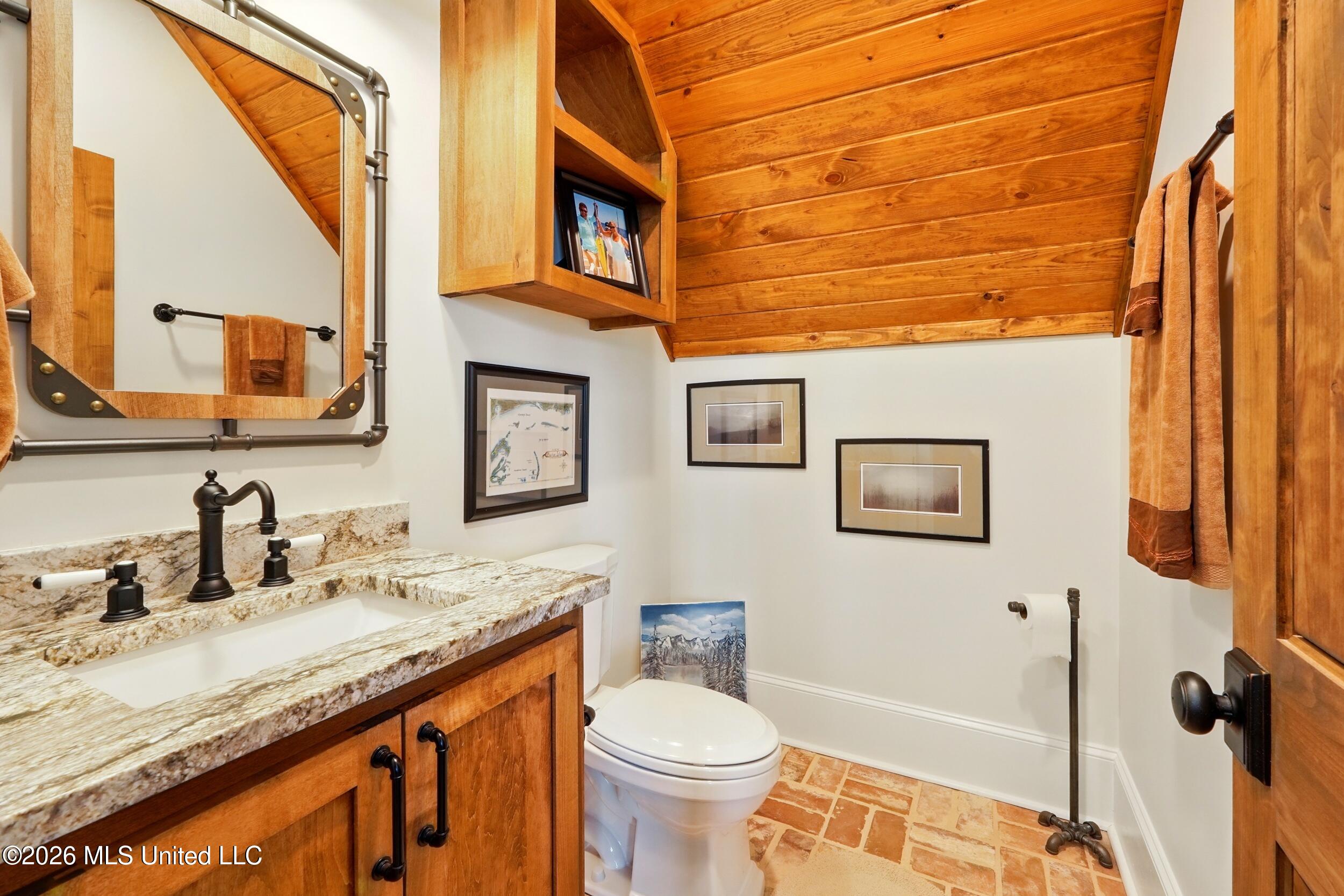 110 Tyner Branch Road Wiggins, MS 39577 - Photo 52 of 83 52_office bath