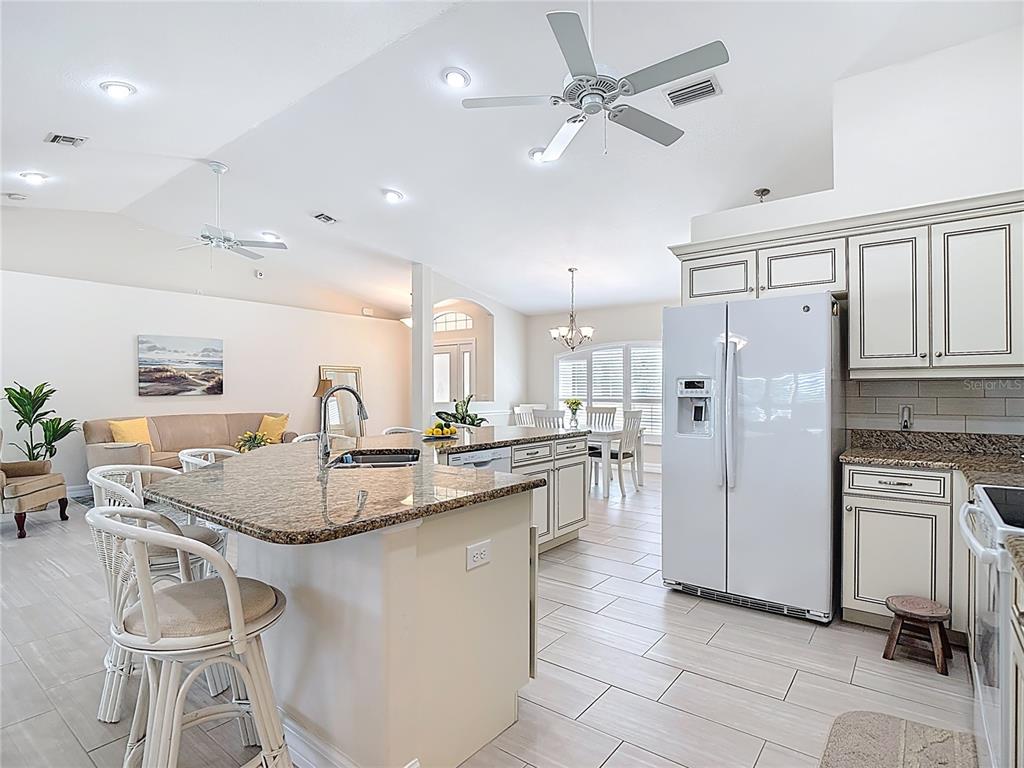 70 Clubhouse Road Rotonda West, FL 33947 - Photo 21 of 82 Gallery Image 21