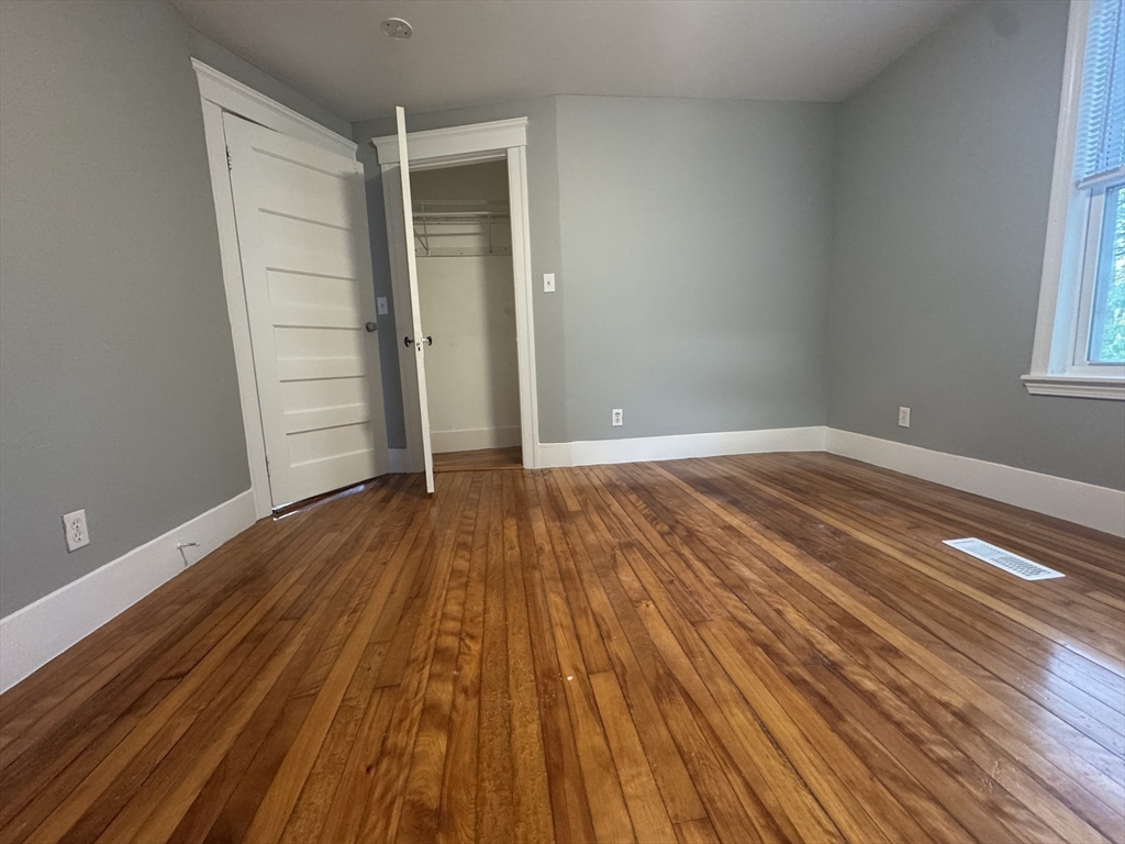 15 Breck Street Worcester, MA 01605 - Photo 14 of 34