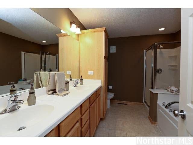 4322 Victor Path, Unit 1 Hugo, MN 55038 - Photo 11 of 18 Gallery Image 11