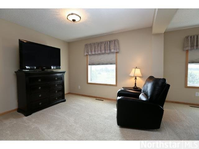 4322 Victor Path, Unit 1 Hugo, MN 55038 - Photo 10 of 18 Gallery Image 10
