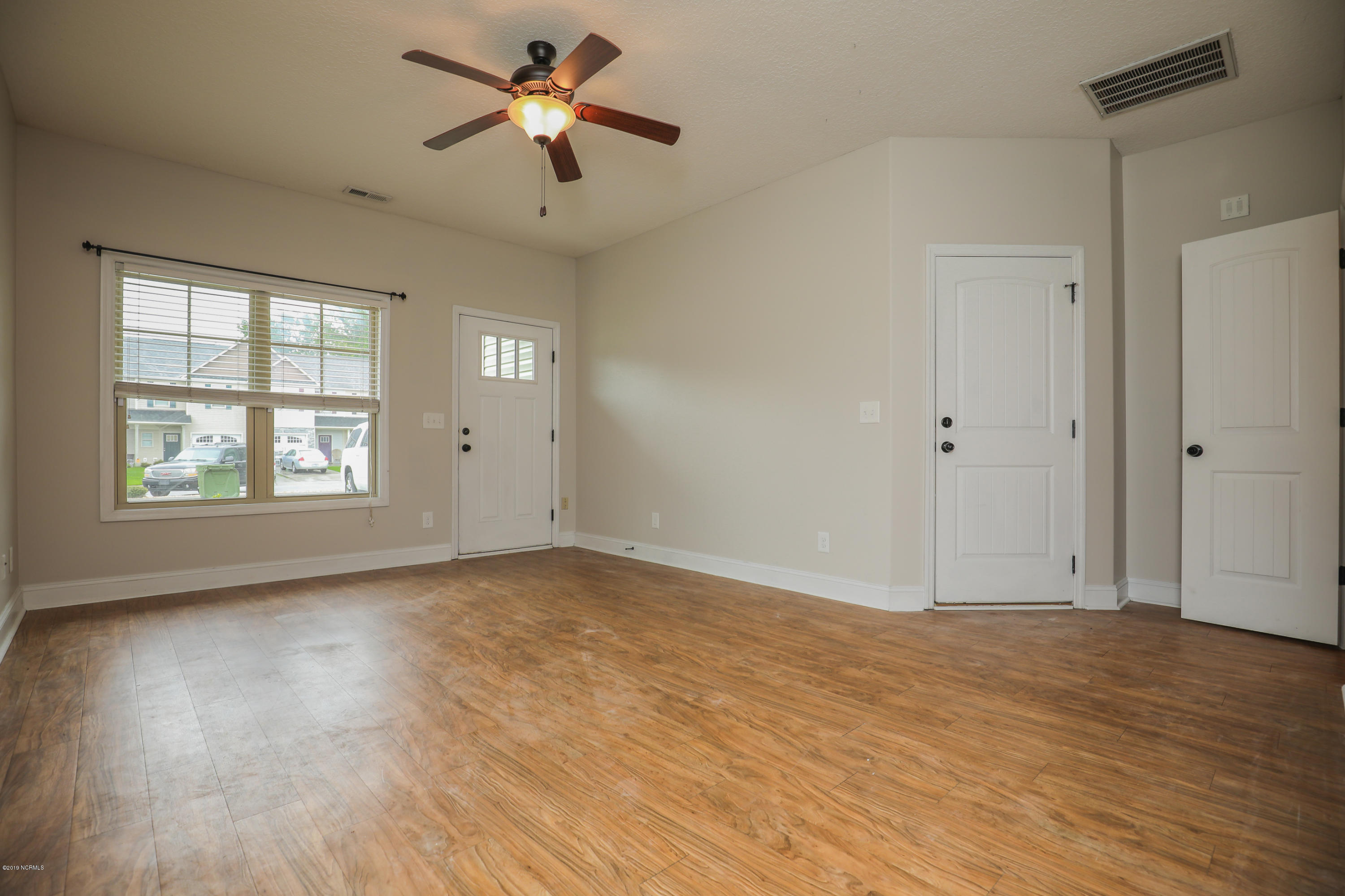 300 Winstead Loop Road Richlands, NC 28574 - Photo 4 of 21 untitled-1744