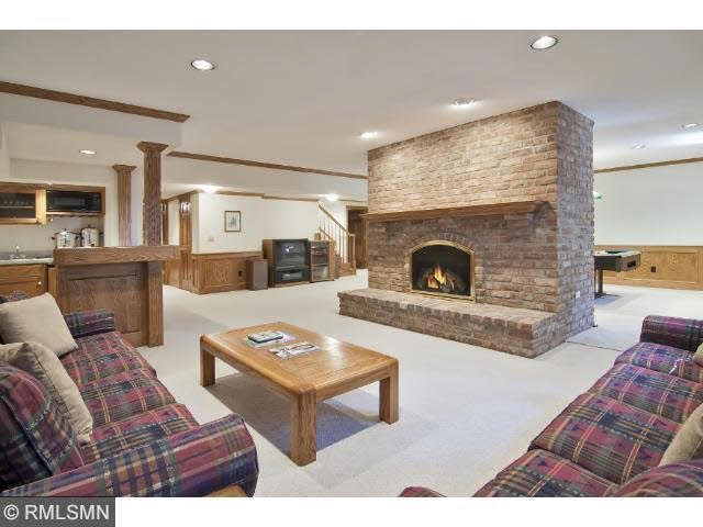 2368 Grays Landing Road Minnetonka, MN 55391 - Photo 12 of 18