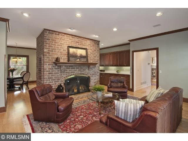 2368 Grays Landing Road Minnetonka, MN 55391 - Photo 8 of 18