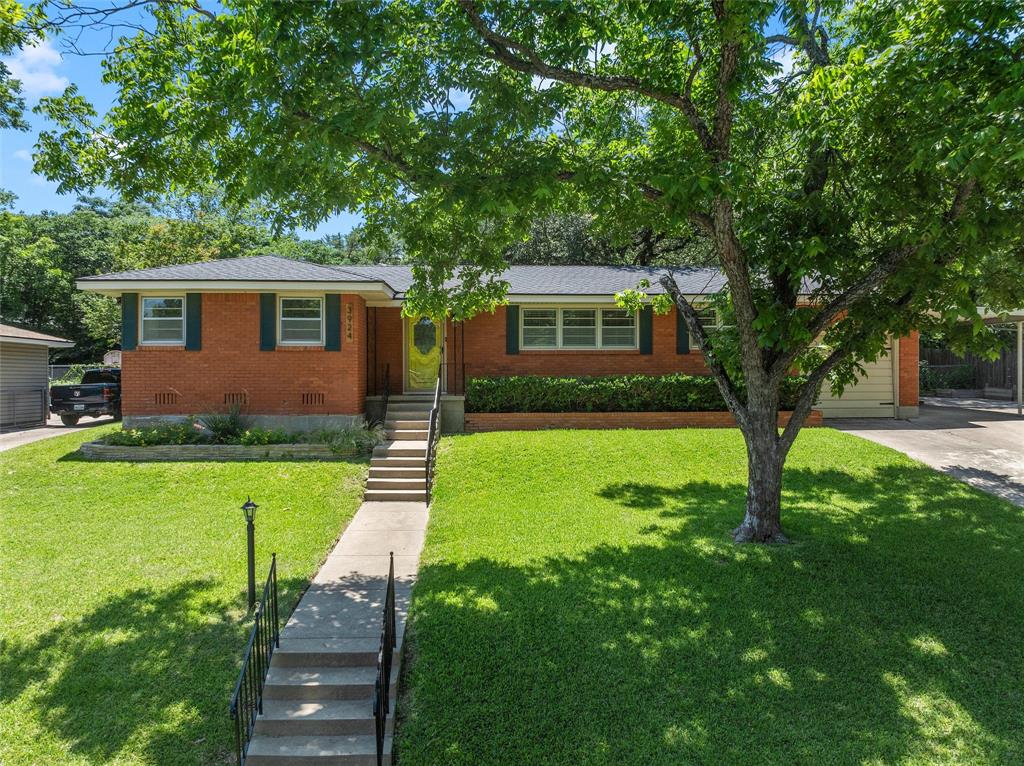 3924 North 30th Street Waco, TX 76708 - Photo 2 of 33