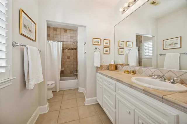 $749,000 | 2643 Westgate Drive, Houston, TX 77098