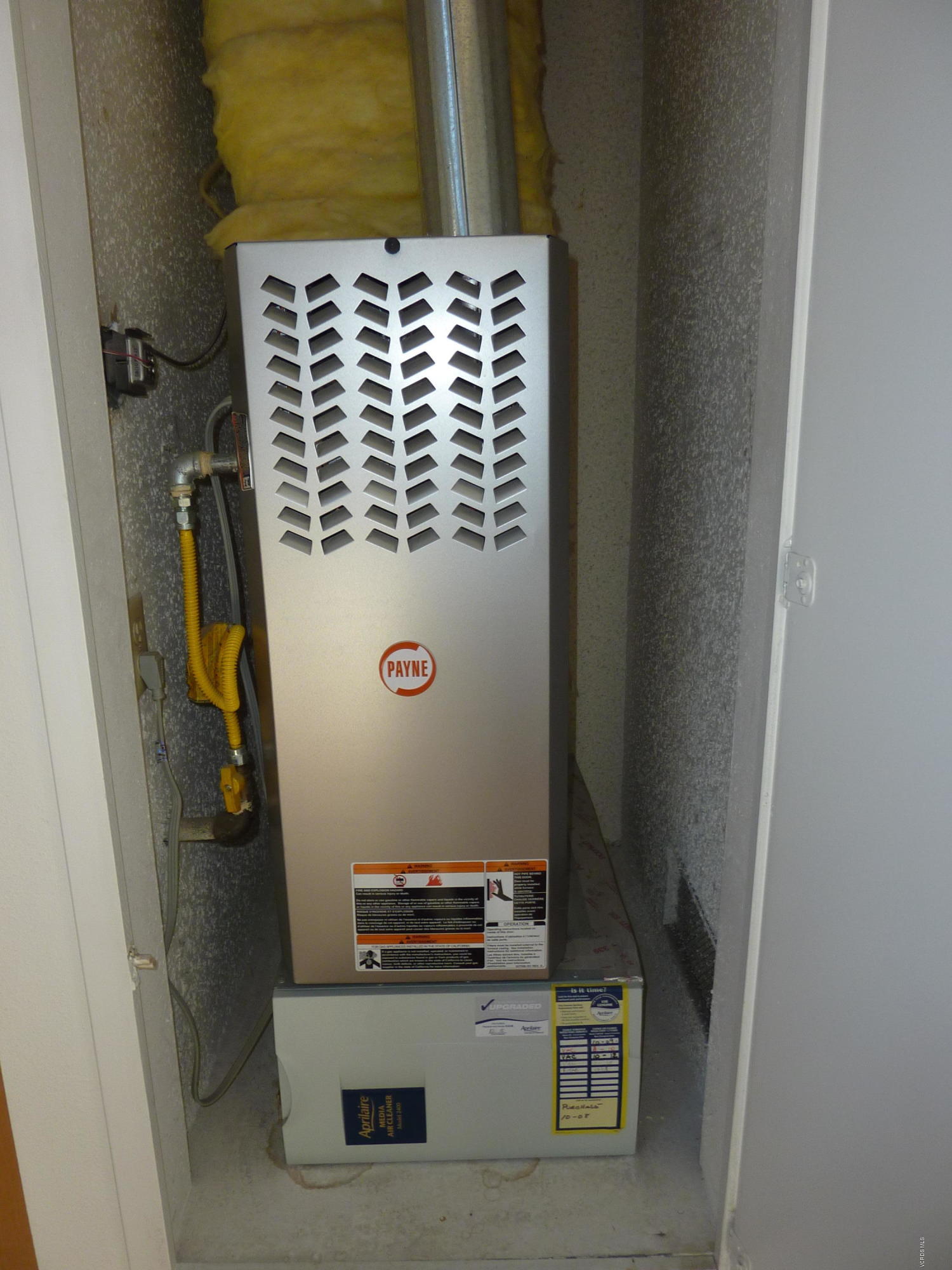677 Arneill Road Camarillo, CA 93010 - Photo 32 of 40 a view of utility room