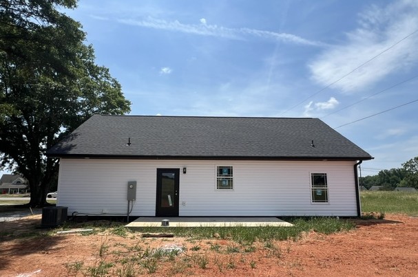 2446 Whitehall Road Anderson, SC 29625 - Photo 2 of 3