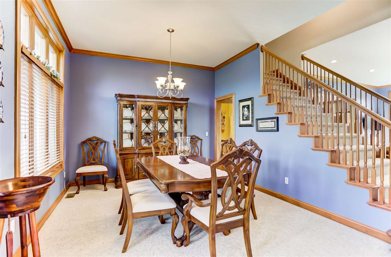 15633 Feighner Road Roanoke, IN 46783 - Photo 5 of 36