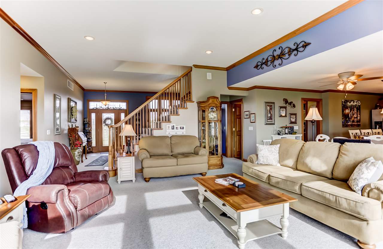 15633 Feighner Road Roanoke, IN 46783 - Photo 9 of 36