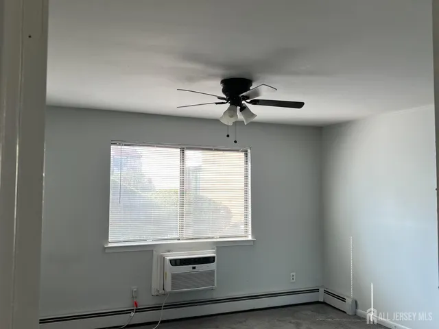 $1,800 | 419 Cricket Lane, Woodbridge, NJ 07095