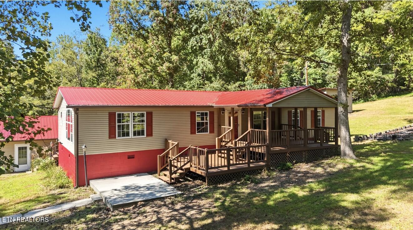 207 Chestnut Hill Road New Tazewell, TN 37825 - Photo 3 of 45 IMG_7630