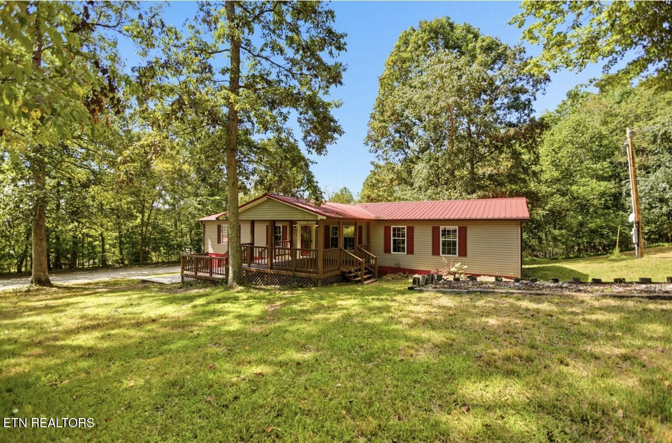 207 Chestnut Hill Road New Tazewell, TN 37825 - Photo 4 of 45 IMG_7633