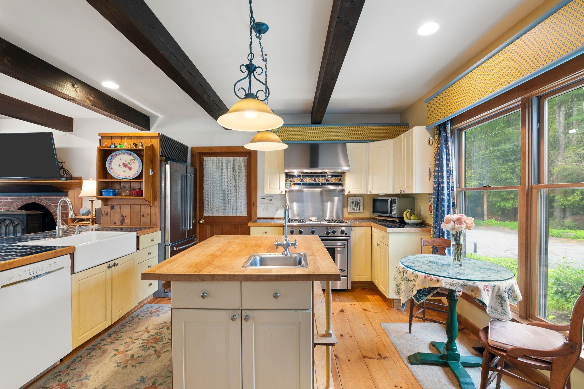 104 Juniper Ridge Road Brattleboro, VT 05301 - Photo 15 of 60