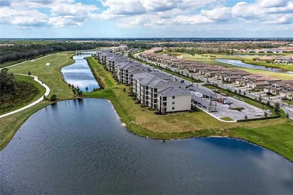 $295,000 | 18114 Gawthrop Drive, Unit 204, Bradenton, FL 34211