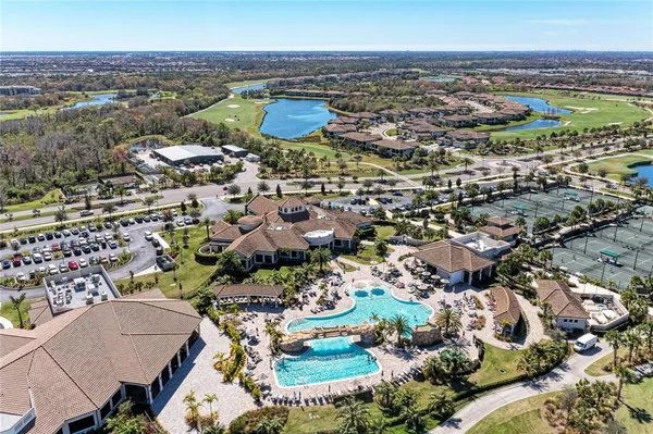 $295,000 | 18114 Gawthrop Drive, Unit 204, Bradenton, FL 34211