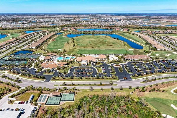 $295,000 | 18114 Gawthrop Drive, Unit 204, Bradenton, FL 34211