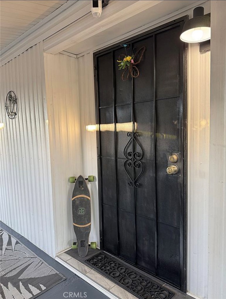 22601 Bear Valley Road, Unit 63 Apple Valley, CA 92308 - Photo 24 of 31 a bathroom with a shower