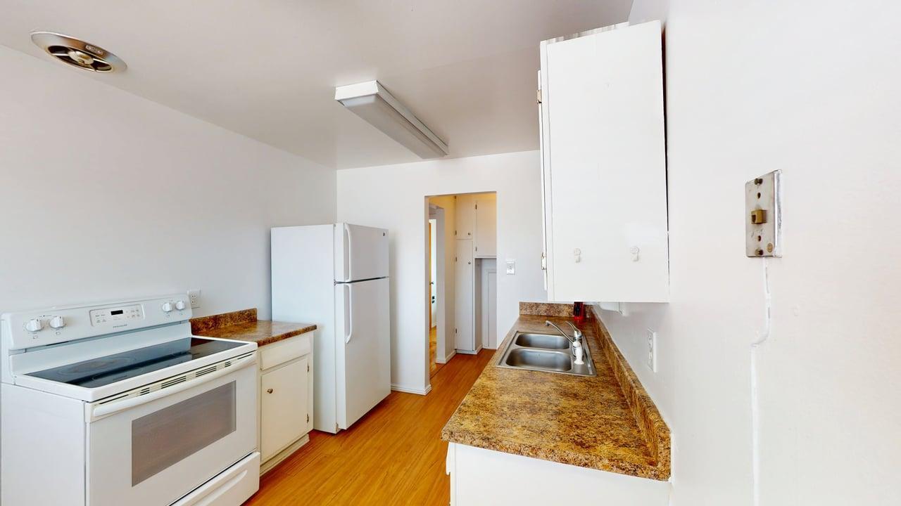 4600 Zuni Road Southeast Albuquerque, NM 87108 - Photo 4 of 33 Gallery Image 4