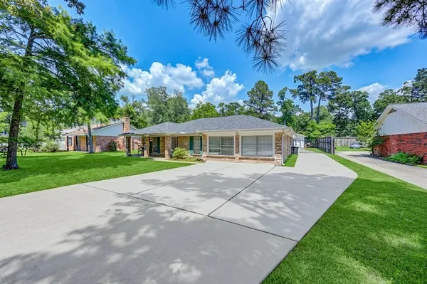 $2,350 | 24522 Glen Loch Drive, Spring, TX 77380