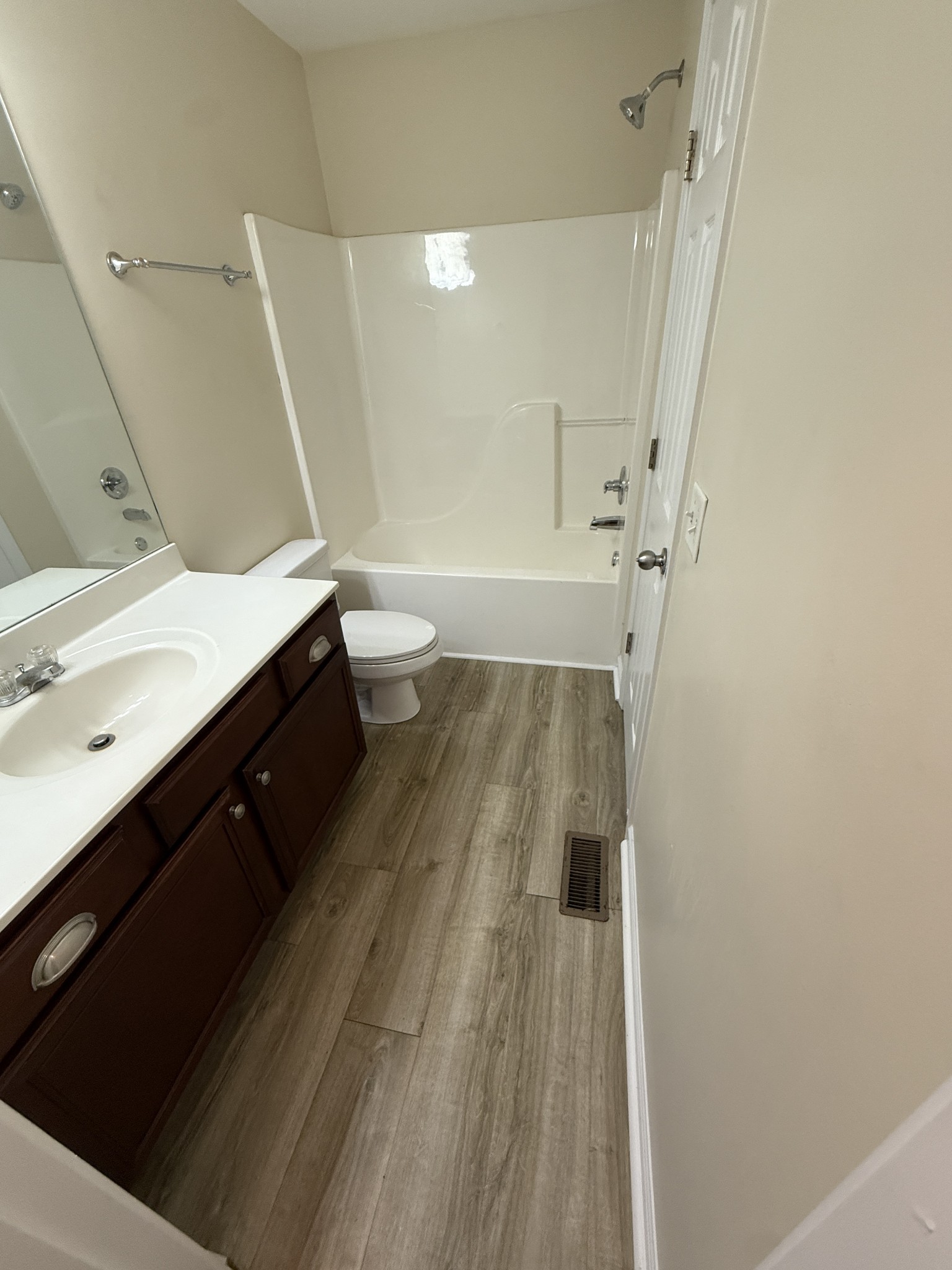 1040 Shaman Crossing Murfreesboro, TN 37128 - Photo 11 of 20 a bathroom with a sink a toilet a tub and shower