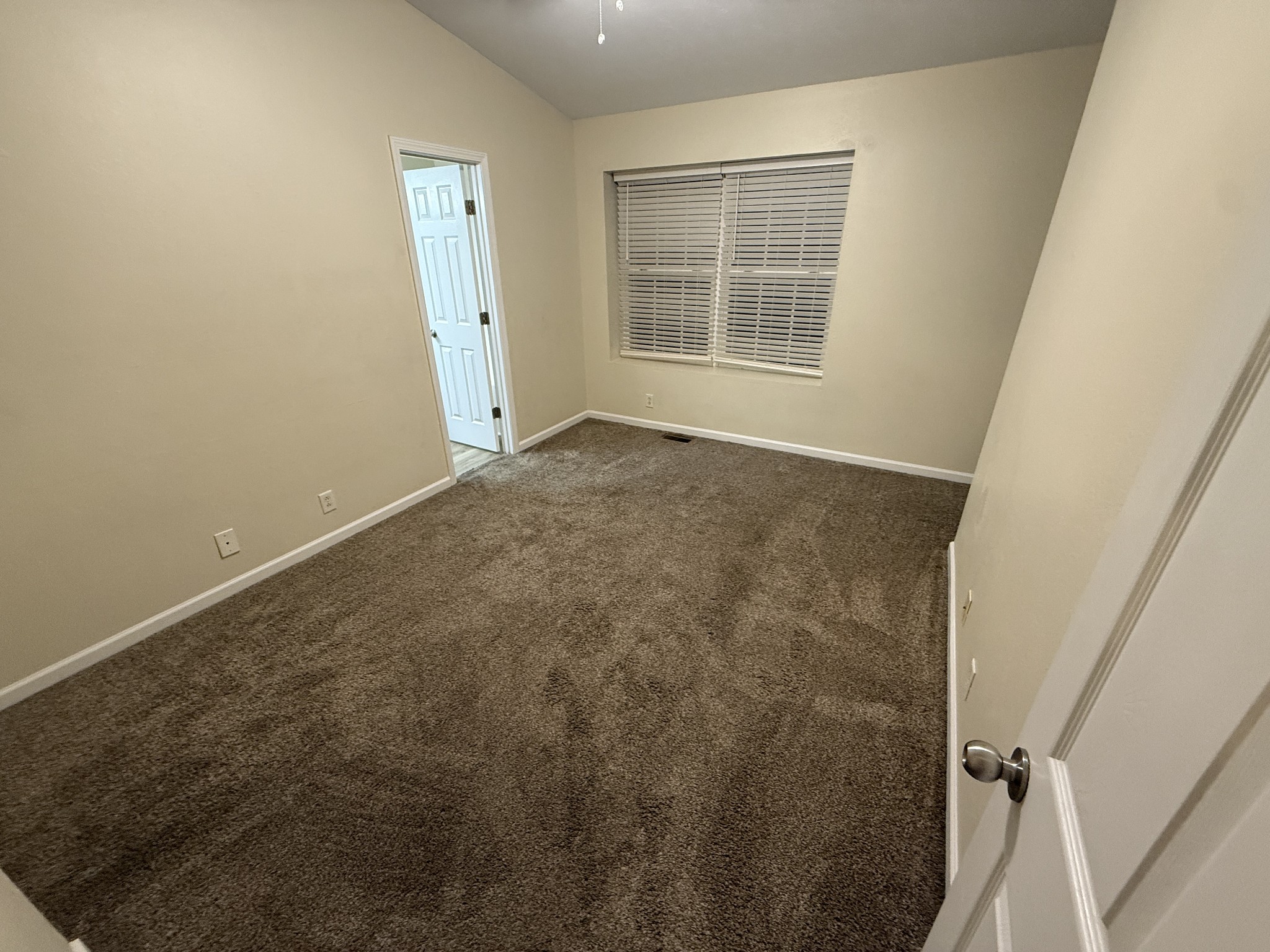 1040 Shaman Crossing Murfreesboro, TN 37128 - Photo 14 of 20 an empty room with windows