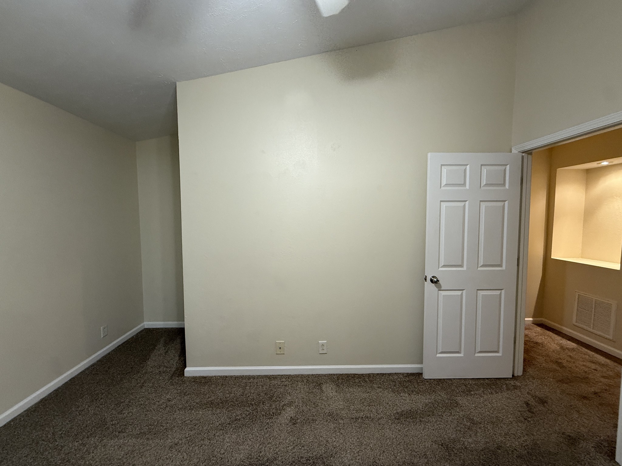 1040 Shaman Crossing Murfreesboro, TN 37128 - Photo 20 of 20 an empty room with windows