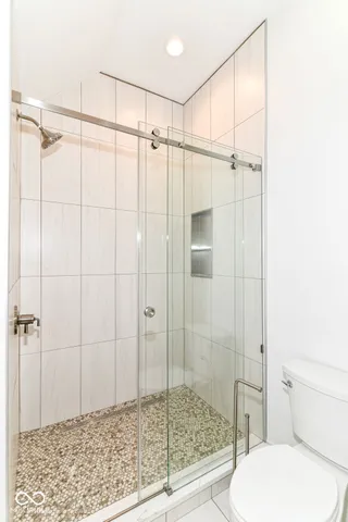 $2,600 | 717 East 27th Street, Indianapolis, IN 46205