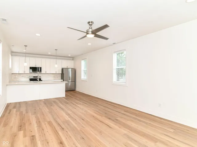 $2,600 | 717 East 27th Street, Indianapolis, IN 46205