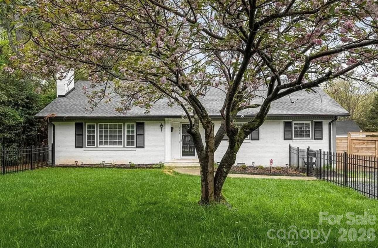 782 Union Street South Concord, NC 28025 - Photo 2 of 19