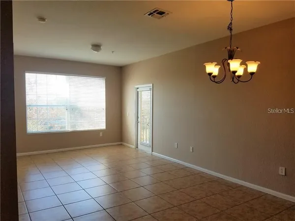 $1,800 | 6380 Contessa Drive, Unit 305, Orlando, FL 32829