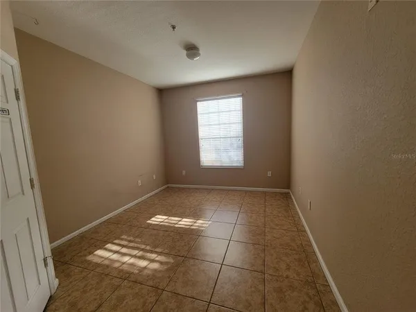 $1,800 | 6380 Contessa Drive, Unit 305, Orlando, FL 32829