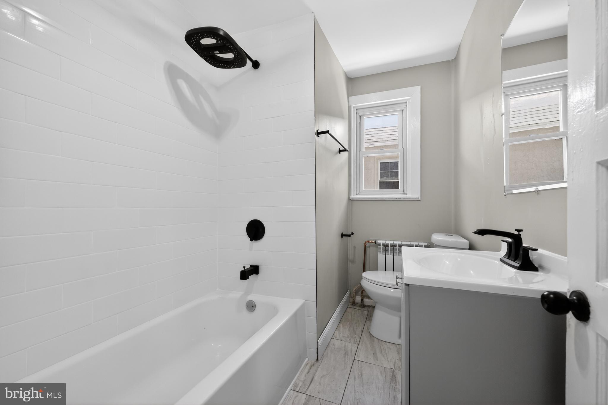 37 East Mowry Street Chester, PA 19013 - Photo 11 of 14