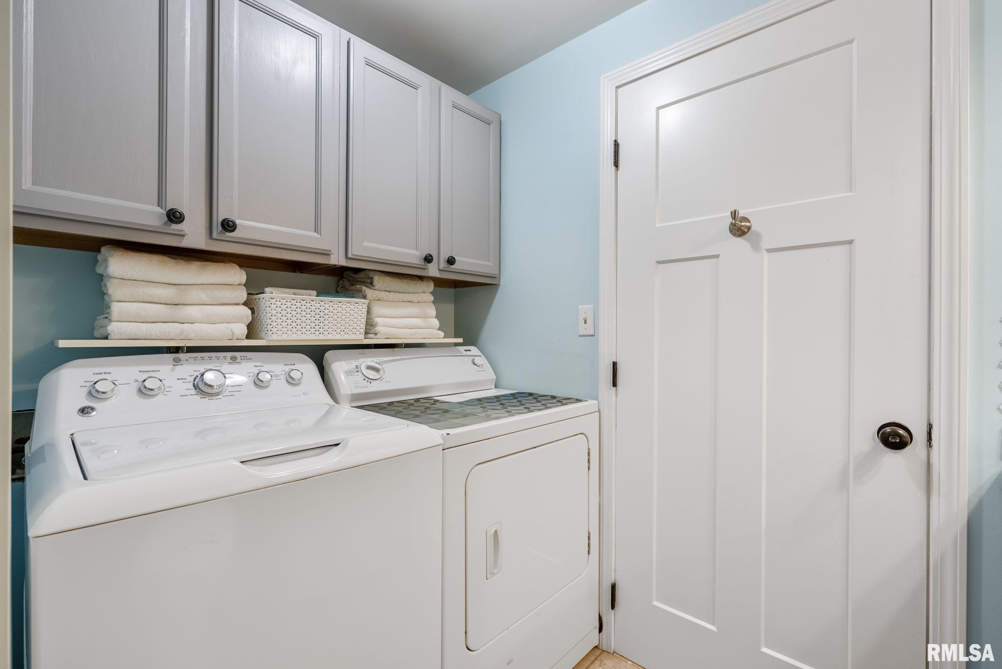 409 2nd Avenue Hampton, IL 61256 - Photo 12 of 28