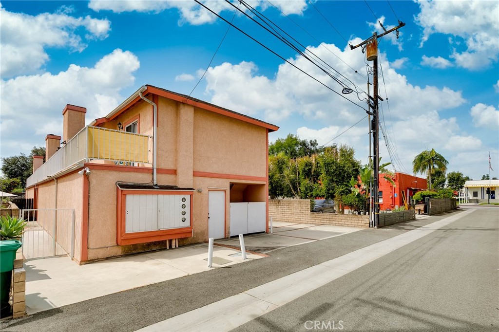 113 Diamond Street Arcadia, CA 91006 - Photo 9 of 24 a view of a street in front of house