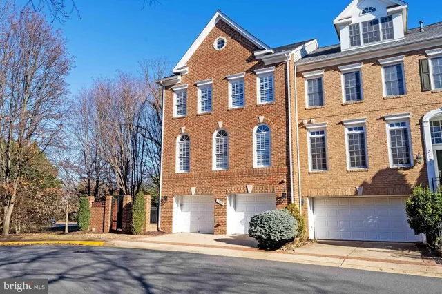 $4,950 | 2303 Sawtooth Oak Court, Vienna, VA 22182